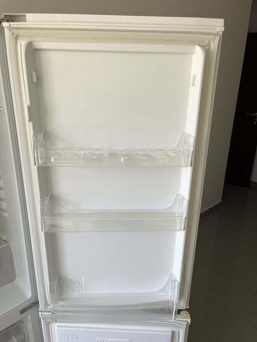 Frigorifico Combinado Becken ECO 260 A+
