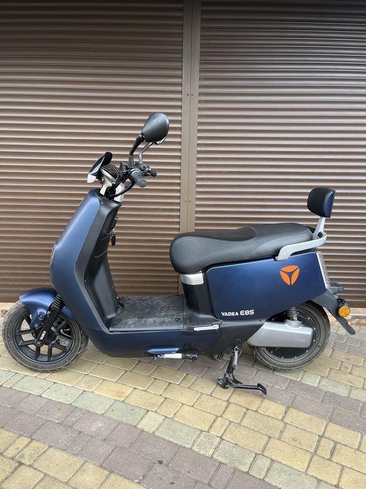 Електроскутер Yadea e8s