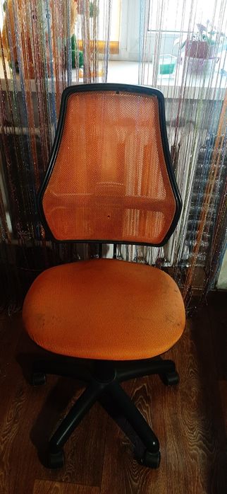 Крісло учнівське,компютерне,стілець
