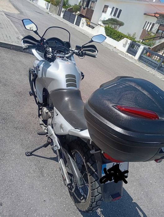 Honda Transalp 650 em muito bom estado