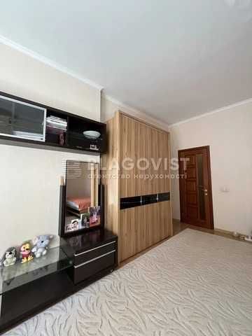 Продаж 3-к. з ремонтом 110м2, метро Печерська, вул. Коновальця_32_ЖК Митець