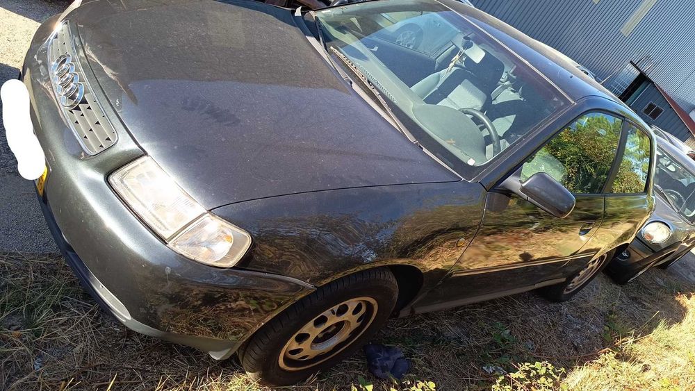 Capot Audi A3 Hatchback (8L1) 1.6 I ano 1998