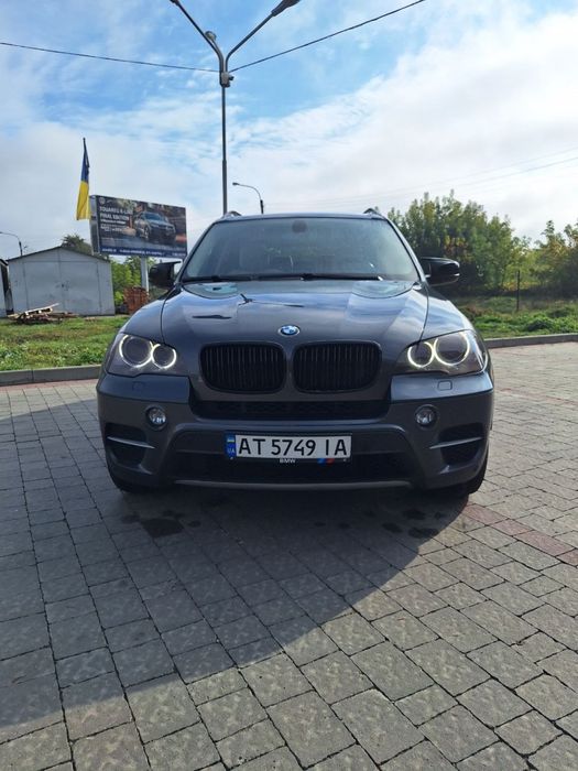 BMW x5 2012 рік.