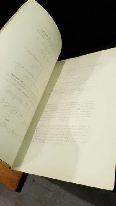 Um teorema de Multiplicação - A. de Mira Fernandes