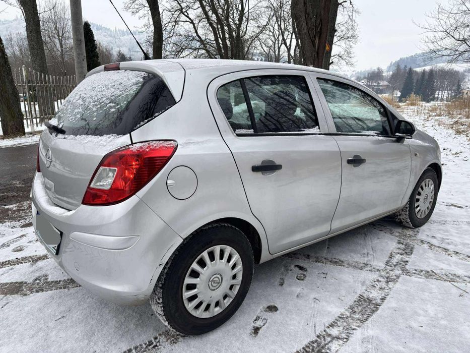 Opel corsa d lift 2010. 5drzwi 1.2 benz.
