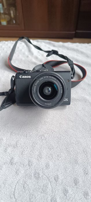 Aparat Canon M100 plus dwa obiektywy