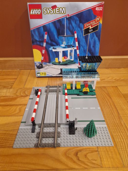 Lego 4532 train 9v system