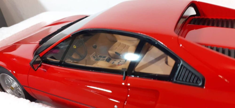 1/18 Ferrari 308 GTB - Gt Spirit Gt276