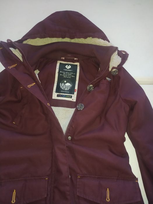 Жіноча осінньо--весняна парка розмір М.