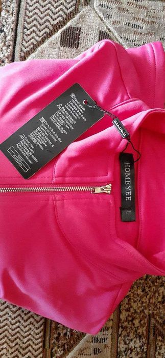 Жіночий, сучасний медичний костюм. Новий.