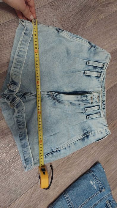 Набір жіночі спідниці (2шт), шорти (3шт) та плаття (2шт)