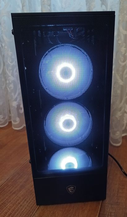 Корпус ПК  MSI MAG FORGE 112R (4шт. ARGB кулера)