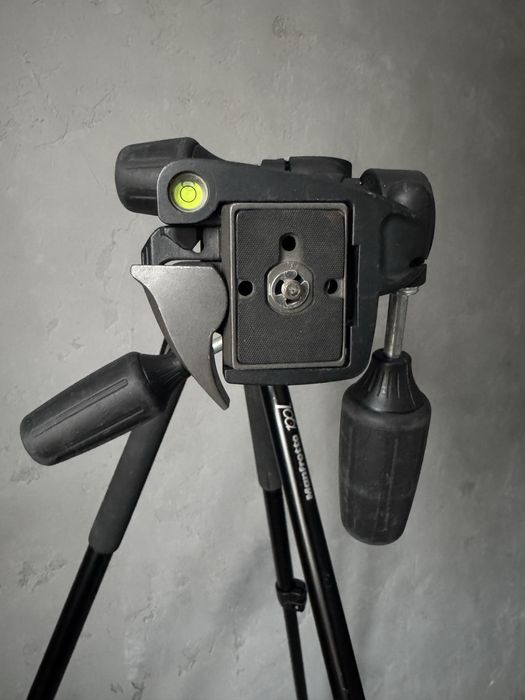 Штатив Manfrotto 190XPROL (алюміній) + 3D голівка 804RC2