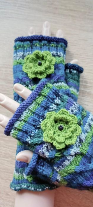 Wełniane rękawiczki bez palców. Mitenki damskie