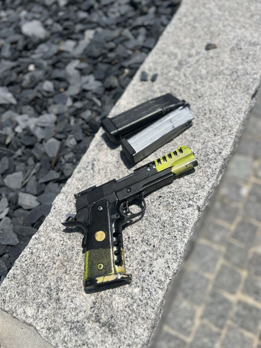 Airsoft pistola 1911 we