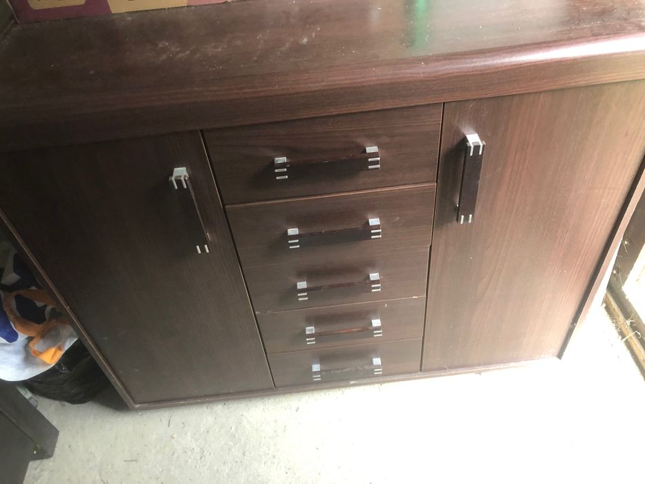 Komoda w dobrym stanie