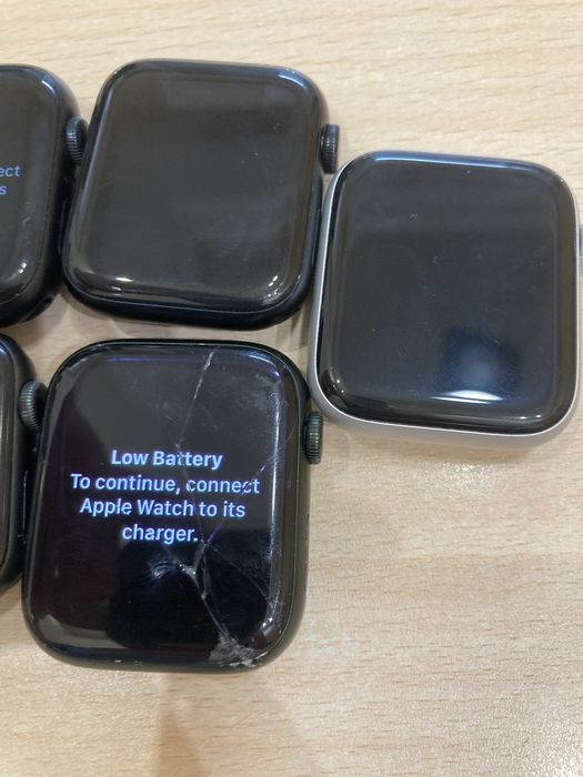 Продам apple watch 10 45m se1 40m 9 45m 6 40m se2 44m 7 45m se2 44m