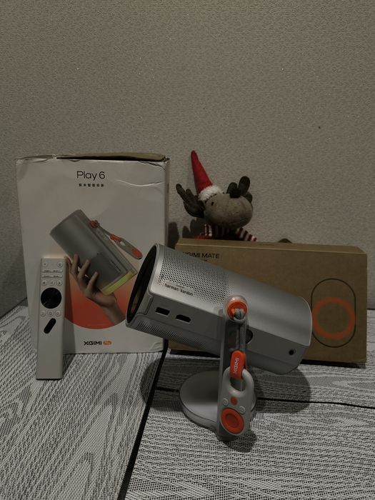 Портативний Full HD проектор Xgimi Play 6