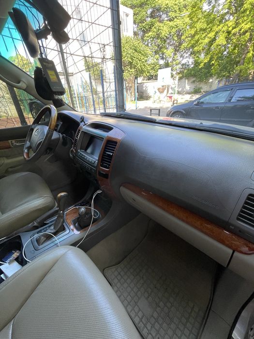 Lexus GX470 2006 года