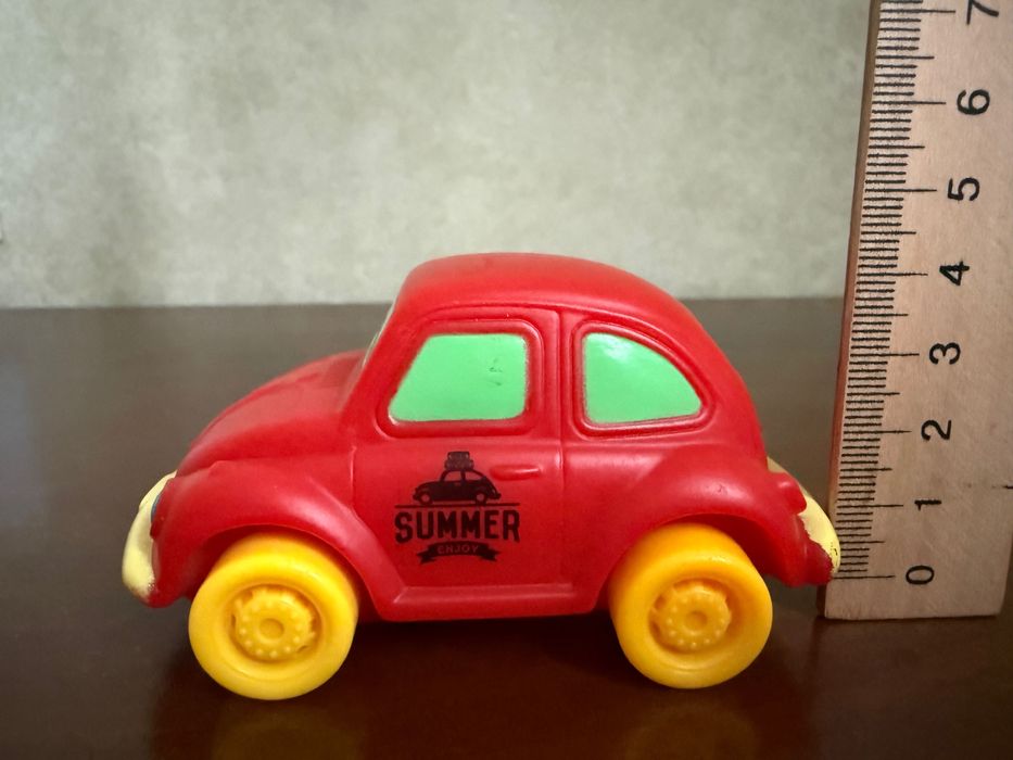 Дитячі гумові машинки для найменших діток, автобус та червона машинка