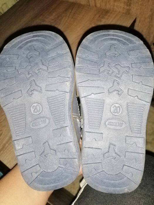 Ботінки для хлопчика 20р