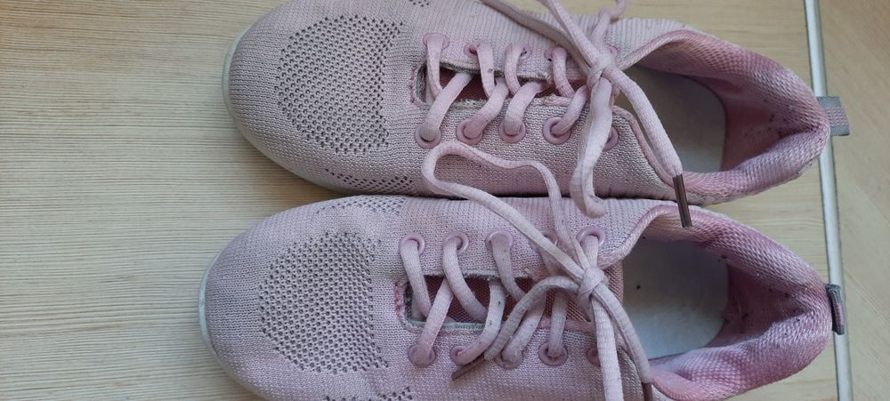 Dla dziecka dziewczynki  buty sportowe