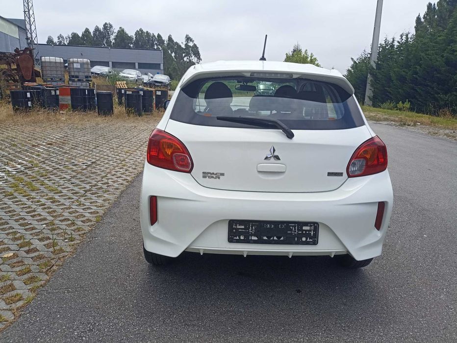 Mitsubishi Space Star 1.0 Como Novo