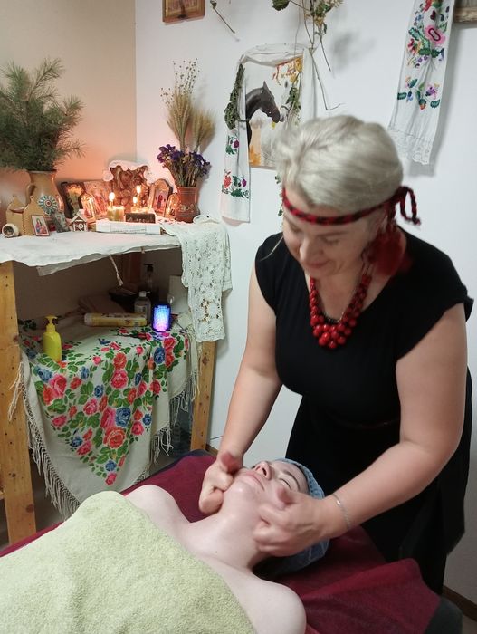 Масаж.Массаж.Реабілітація.Тілесна психотерапія.Енергетичні чистки