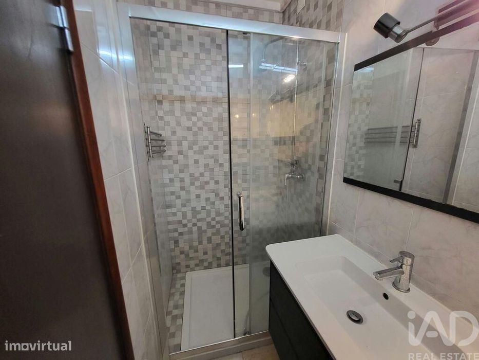 Apartamento T2 em Algés, Linda-a-Velha e Cruz Quebrada-Dafundo