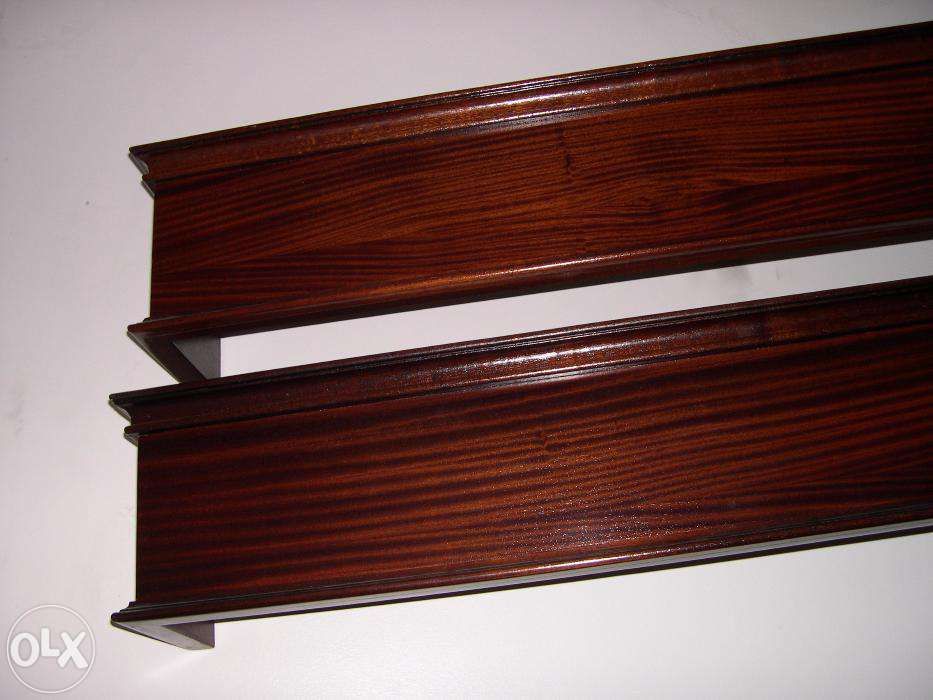 Sanefas com friso em Mogno