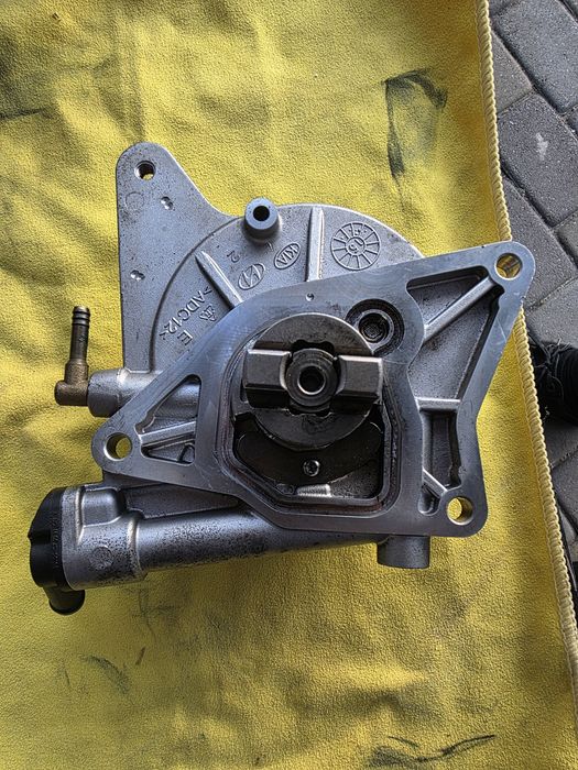 Вакуумний насос Kia Hyundai 28810-2F600