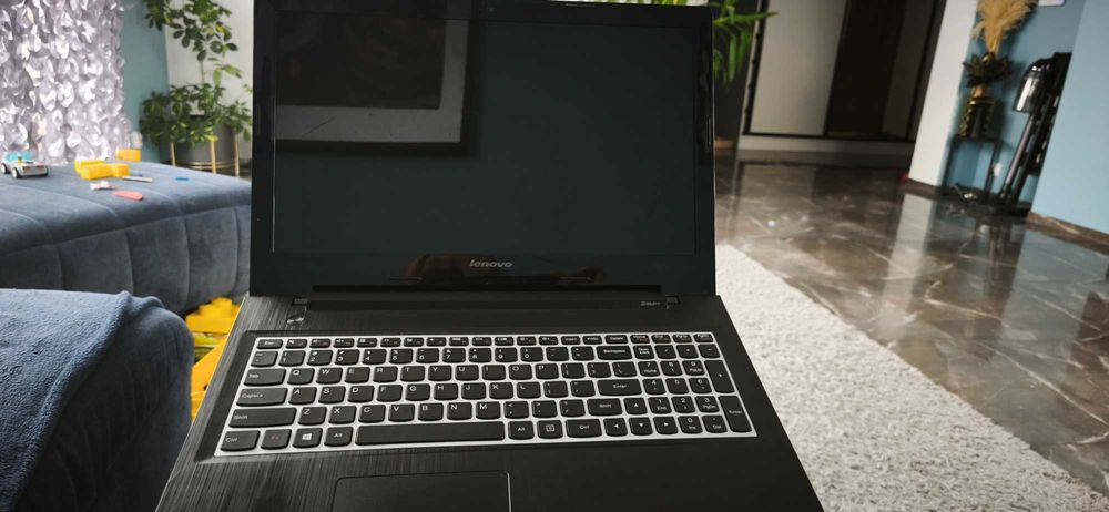 laptop Lenovo + dyski