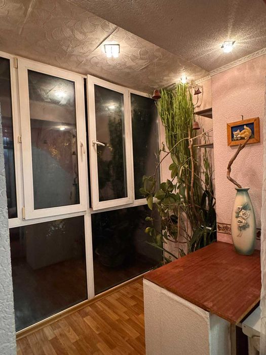 Продам 3кімнатну квартиру на Вересневій 9