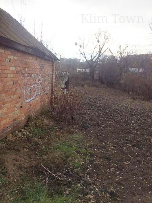 Продається ділянка в центрі міста з виходом до річки Альти