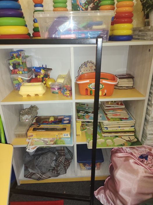 Продається комплект меблів для дитячого садка / дитячого центру