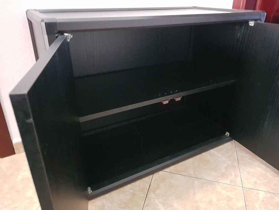 Aparador / Armário portas