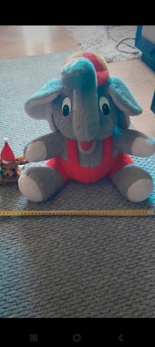duży pluszak słoń