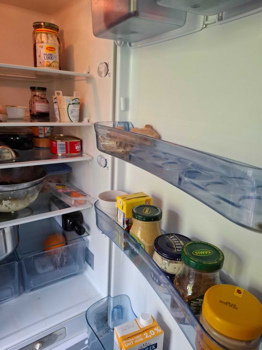 Lodówka z zamrażarką do zabudowy AMICA  55 cm - sprawna