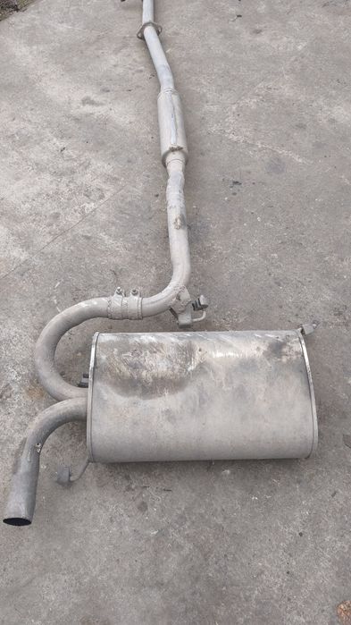 Продам глушитель заднюю банку на ниссан x-trail t30 2.2 дизель