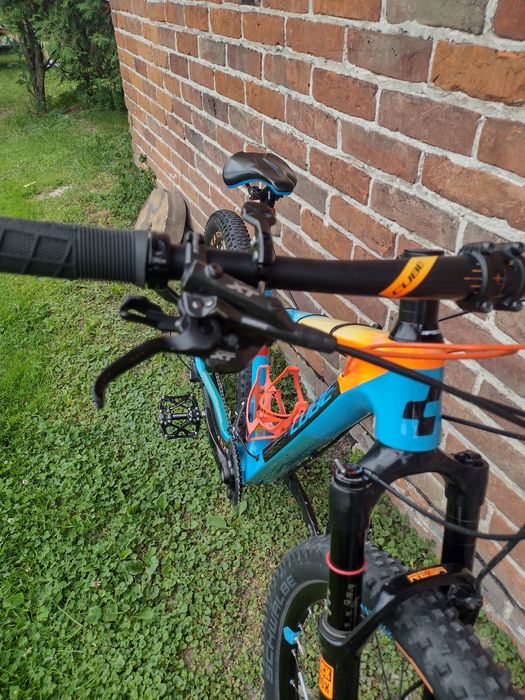 Cube reaction koła 27.5 rama 16 cali