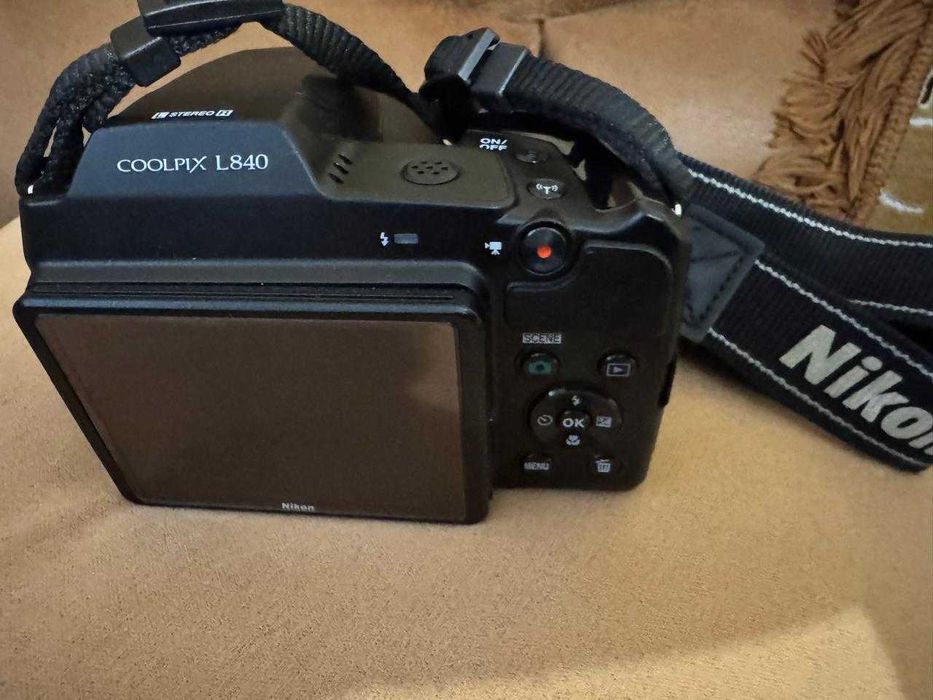 Продам фотоапарат Nikon COOLPIX L840