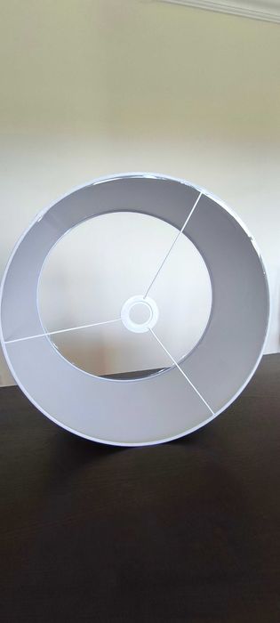 Abajour branco de tecido- Maisons du monde- tenho 2 novos ainda embalados