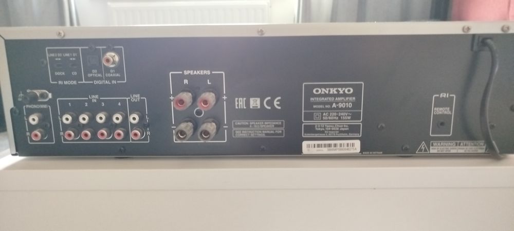 Wzmacniacz Onkyo A-9010