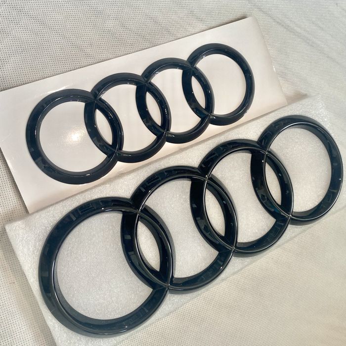 Emblematy Audi Czarny Połysk Znaczki A1 A3 A4 A5 A6 A7 Q3 Q5 Q7 S Line