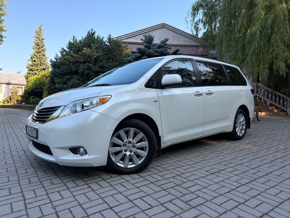 Toyota Sienna Stan idealny,4x4,xenon,elek.drzwi,biała perła,kamera,ew.zamiana