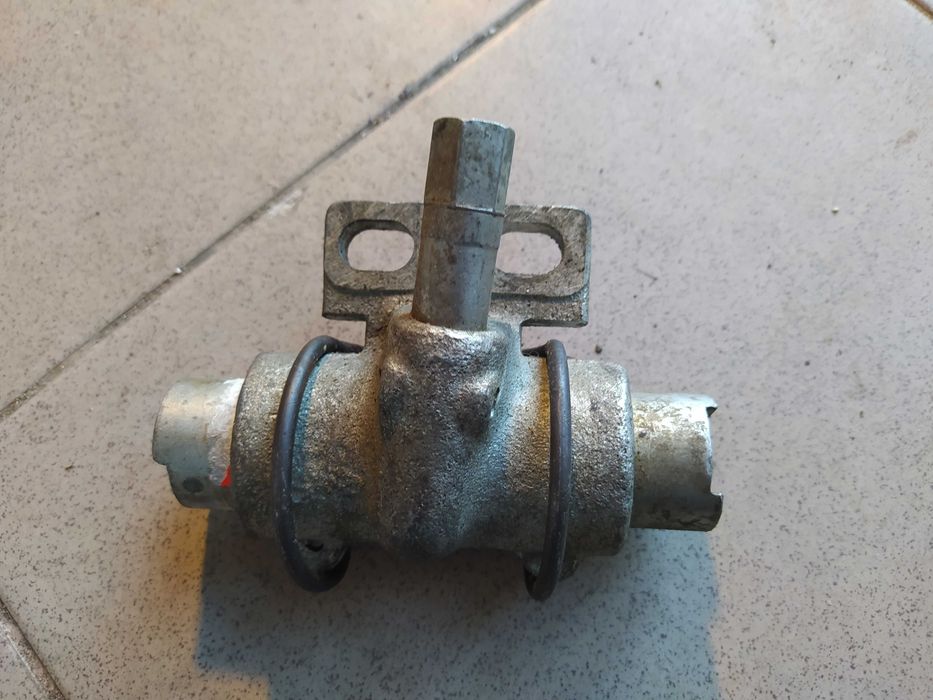 Tatra 148 cylinder hamulca ręcznego