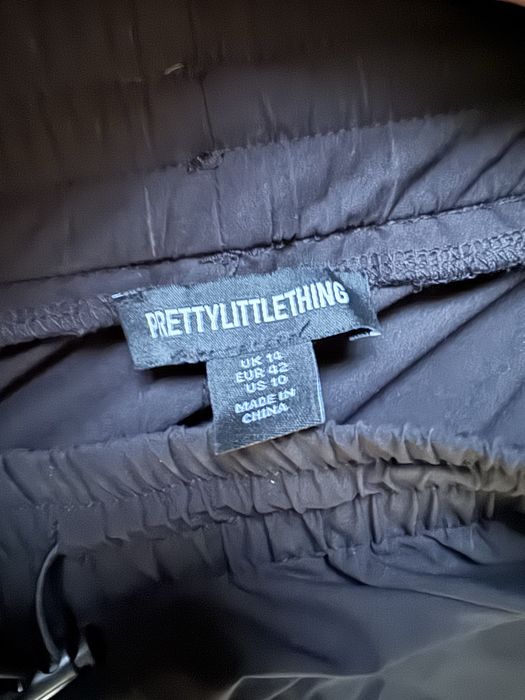 Широкі штани prettylittlething