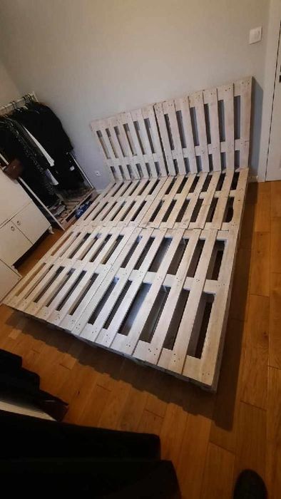 Łóżko z palet , palety , stelarz łóżka