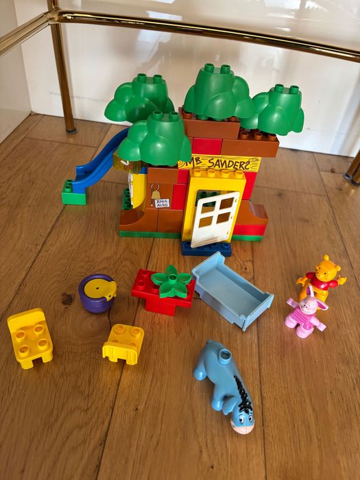 LEGO DUPLO Dom Kubusia Puchatka #5947 | Rok: 2011 - (dwa braki)