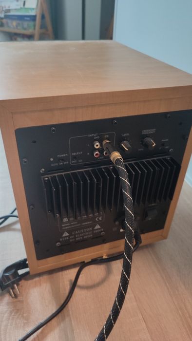 Zestaw kina domowego Magnat + M-Audio HTS 501 + subwoofer